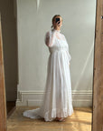 Vintage 70s Lace Daisy Long Sleeved Wedding Dress