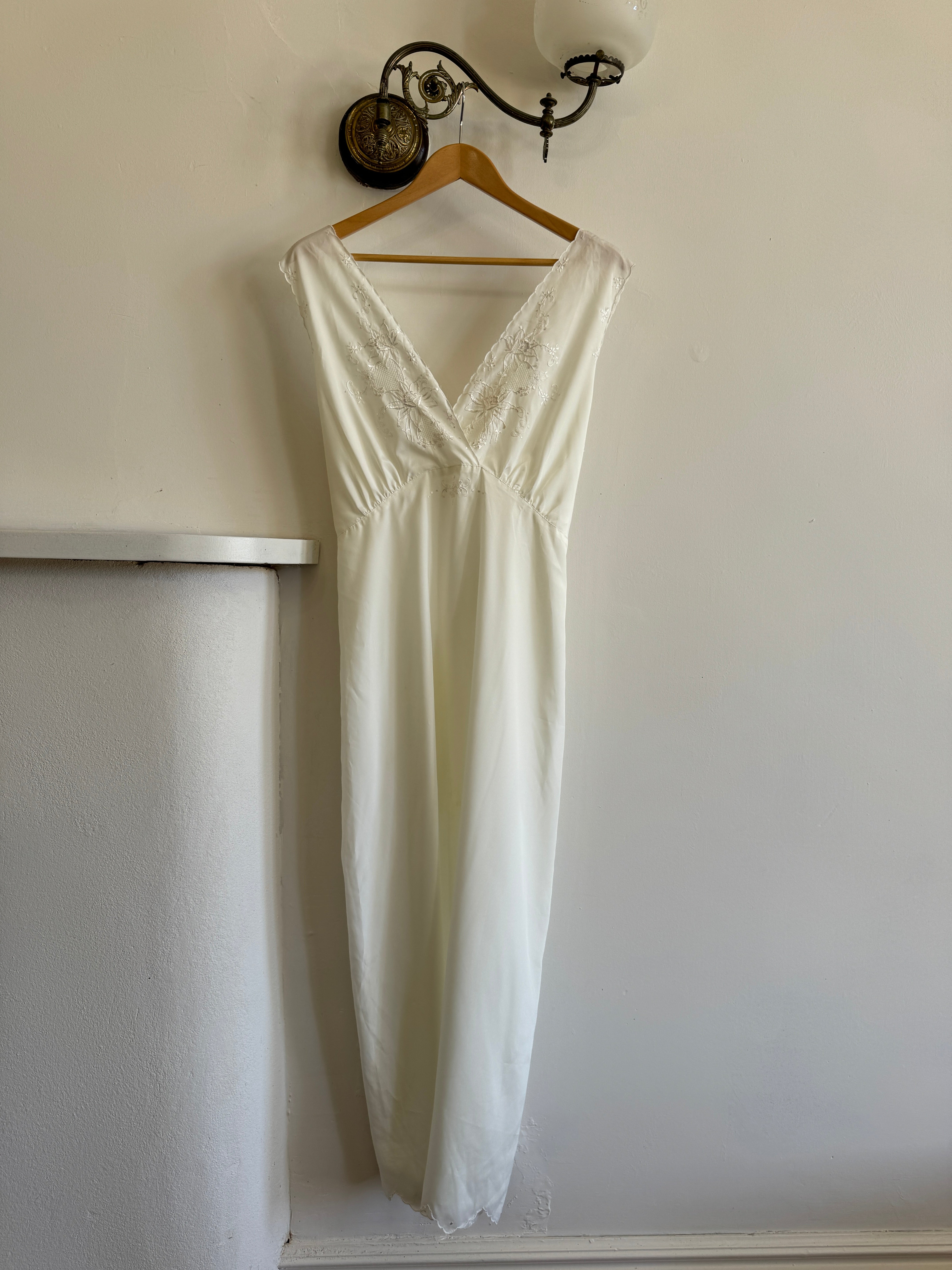 Vintage 70s Scalloped Slip Dress Ivory