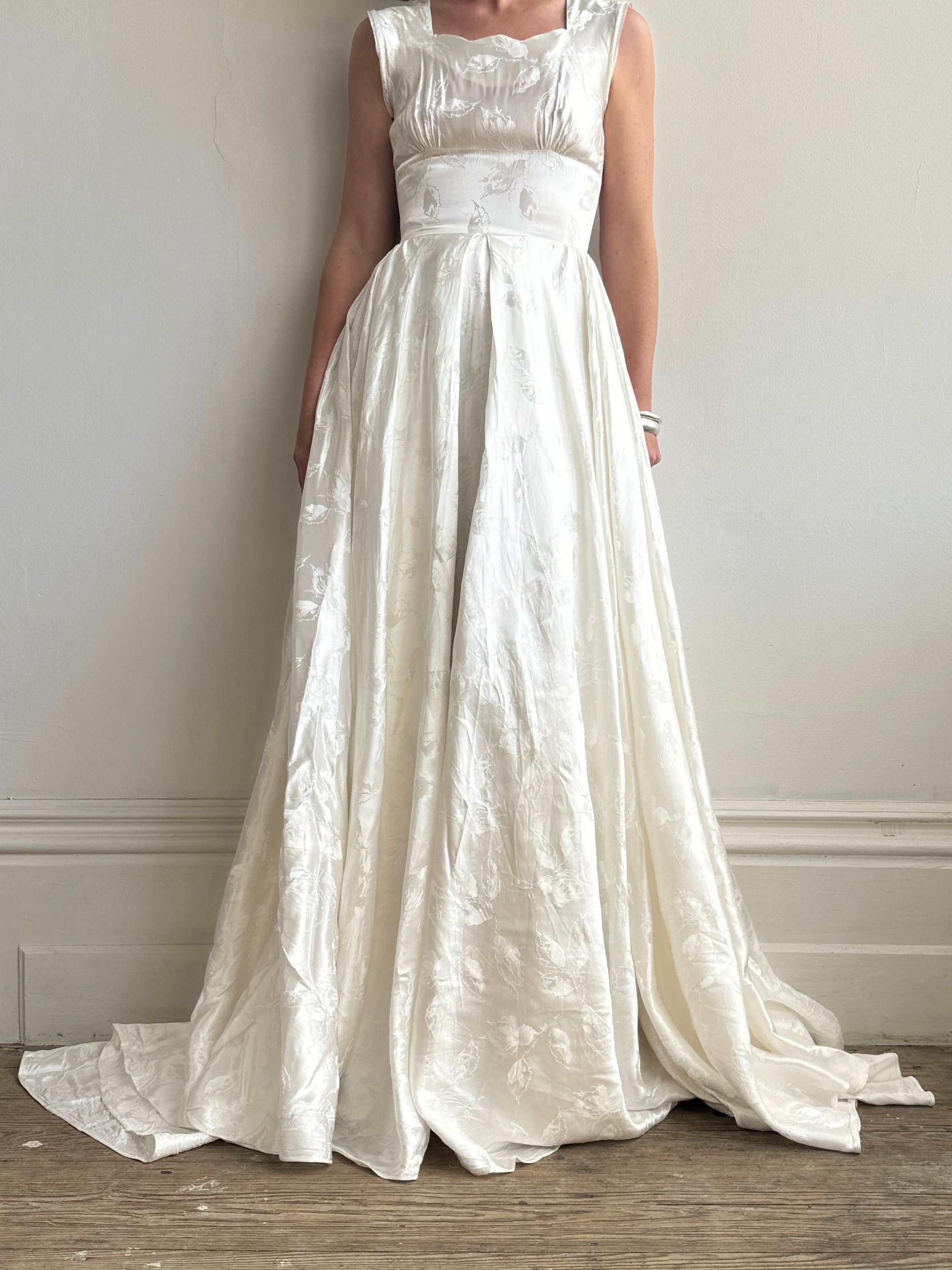 Vintage Satin Jacquard Floral Sleeveless Bridal Gown Call Me The